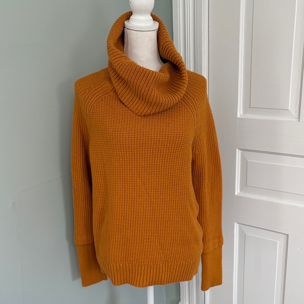 Market & Spruce Stitch Fix Cozy Orange Turtleneck Sweater Size Small
